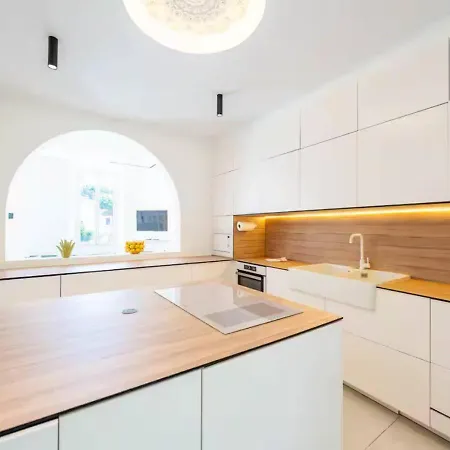 Rosoliel - 250 M2 Avec Piscine, Sauna Et Terrasse Panoramique - Centre à 10 Minutes à Pieds Villa *